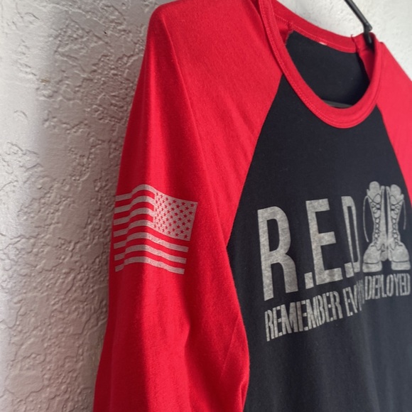R.E.D. Remember Everyone Deployed 3/4 Sleeve Black & Red T- Shirt Size S-M - Picture 2 of 5
